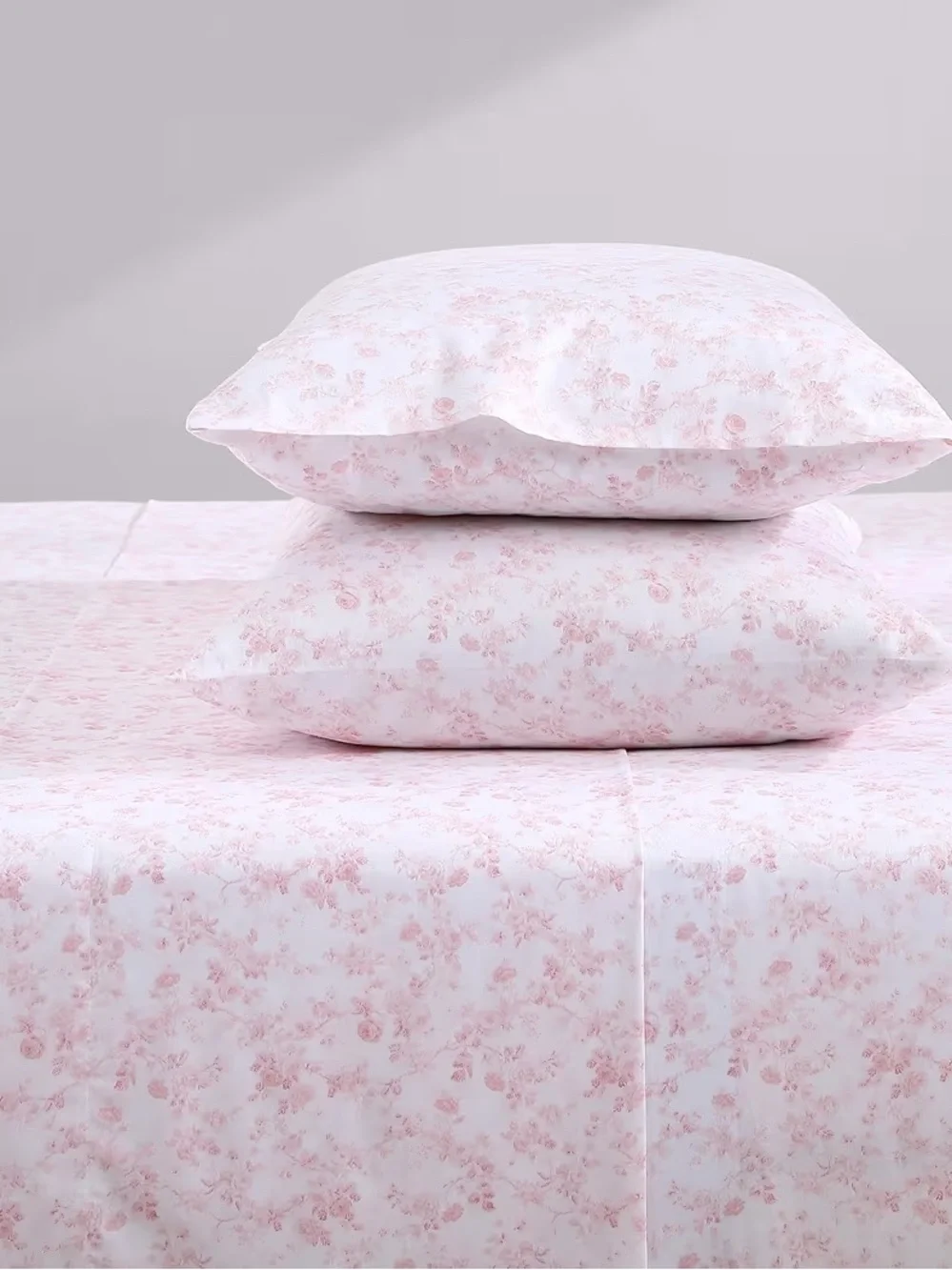 Laura Ashley - Queen Sheet Set, Buttery-Soft Cotton Sateen 2 cases (Bella Pink))